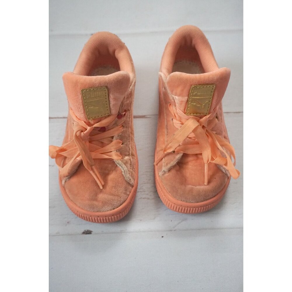 PUMA Unisex-Baby Basket Classic Hook and Loop Sneaker - Size 10C - Picture 3 of 11